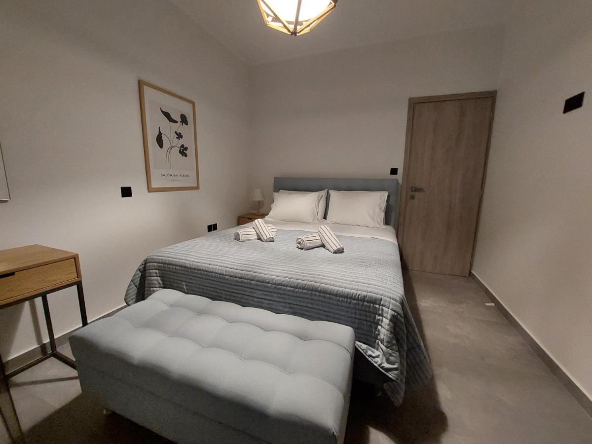 Christellie Luxury Apartment Kiáton Zewnętrze zdjęcie