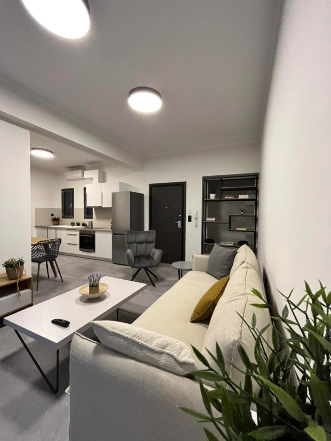 Christellie Luxury Apartment Kiáton Zewnętrze zdjęcie