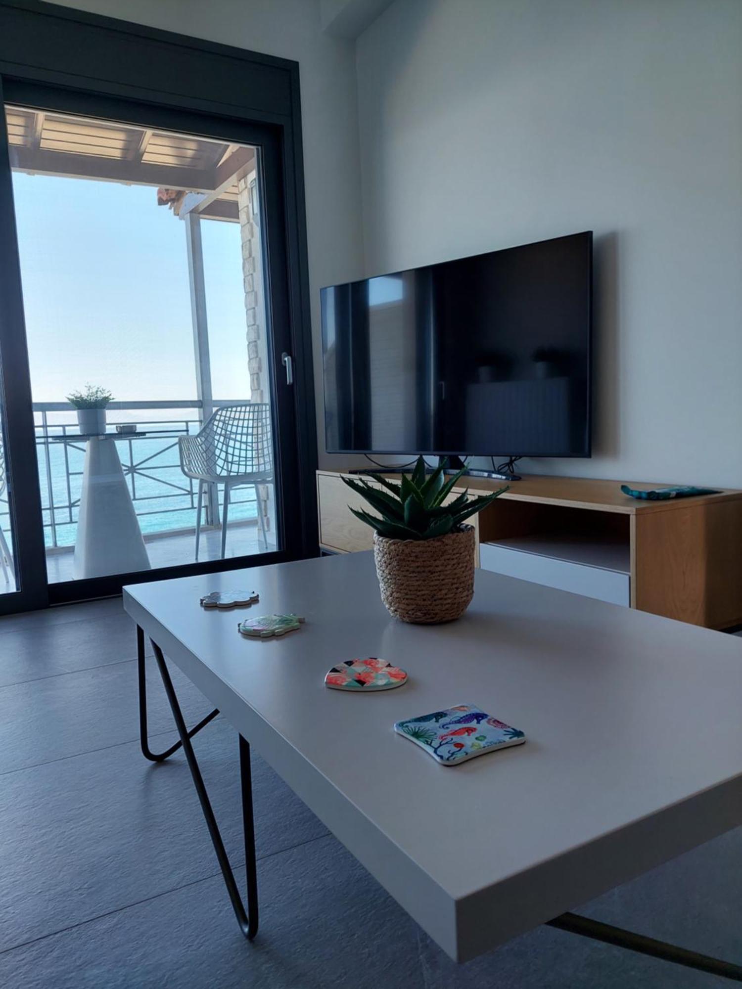 Christellie Luxury Apartment Kiáton Zewnętrze zdjęcie